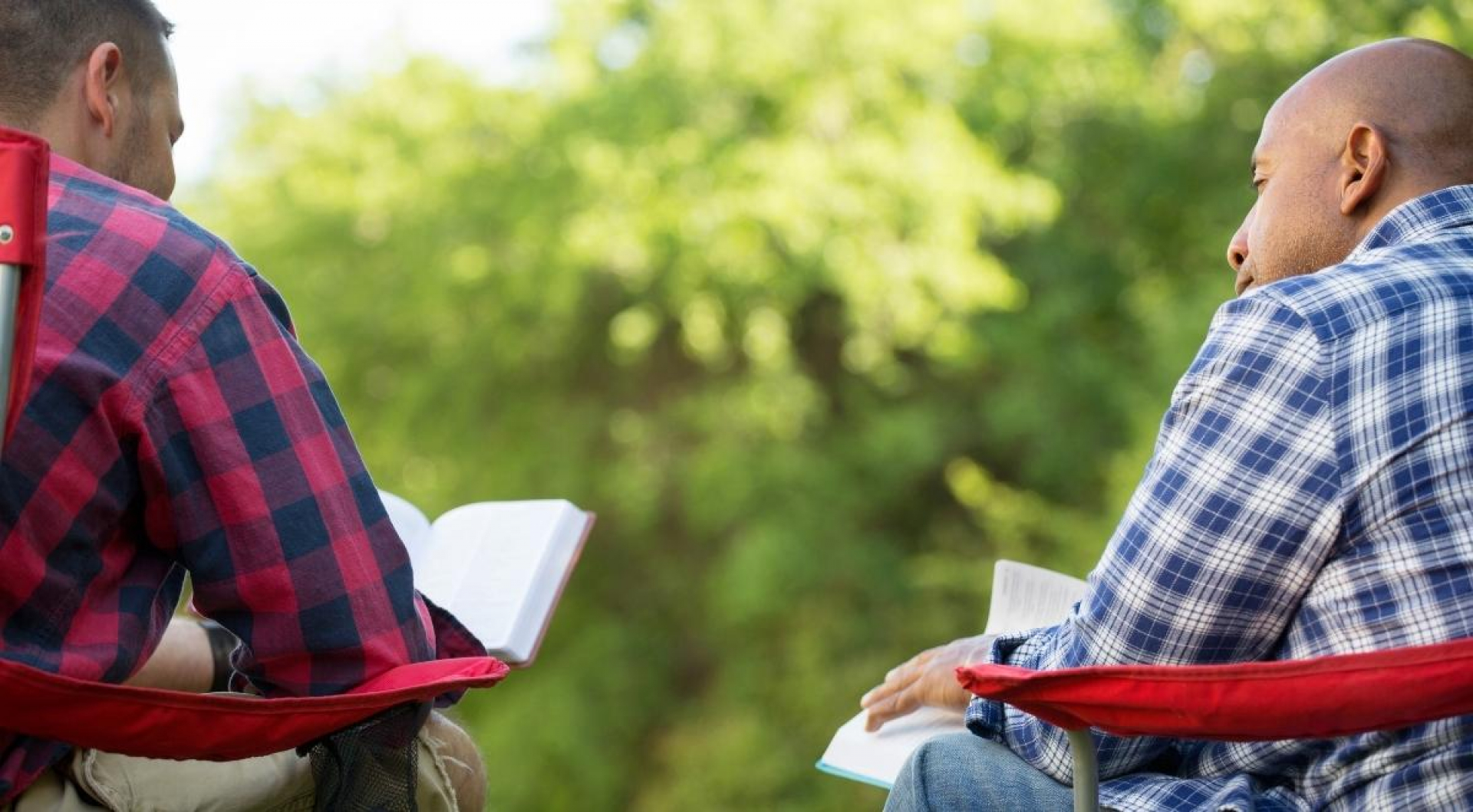 How to Plan a Men&rsquo;s Church Retreat